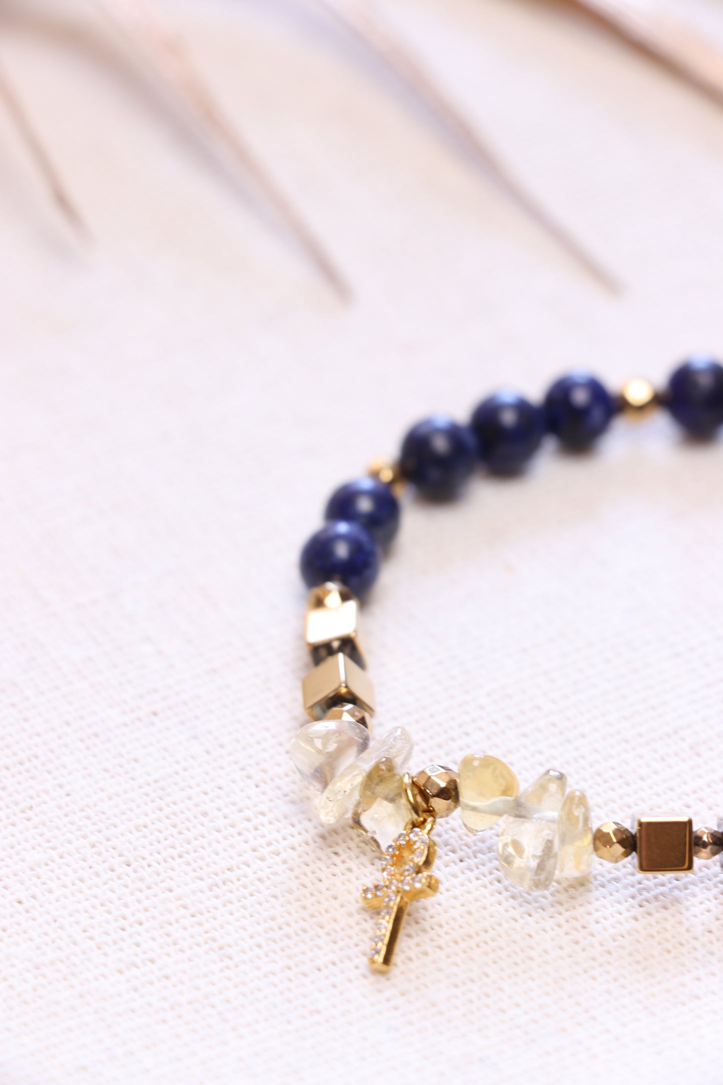 SATYA Lapis Lazuli bracelet ✧ I do not seek to convince, I speak with power and clarity
