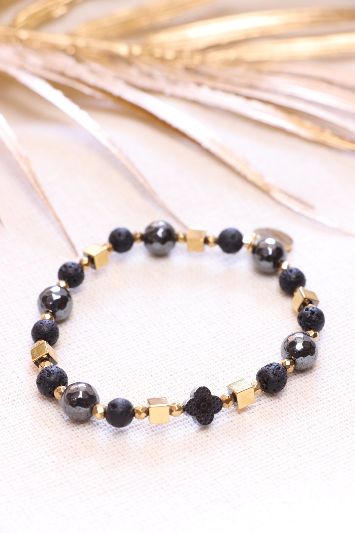 Bracelet EGIDE en Hématite | Protection contre les énergies négatives