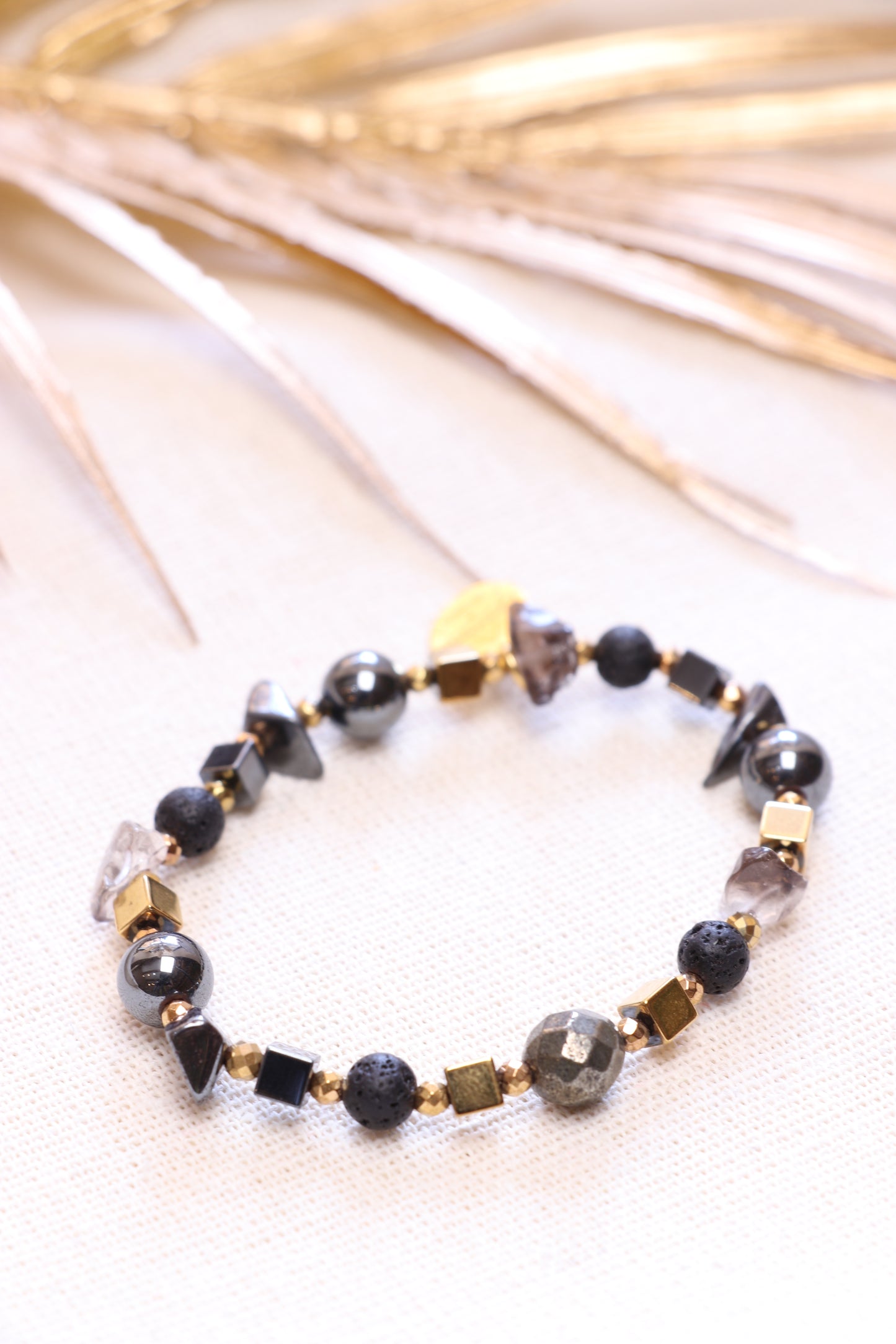 Bracelet EGIDE en Hématite | Protection contre les énergies négatives